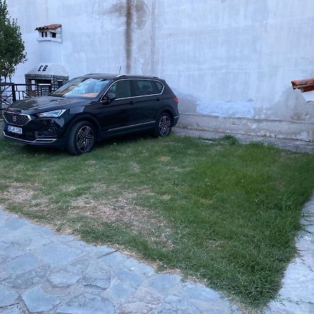 Pefkohori Apart. Near The Beach With Indor Parking And Yard Exterior foto